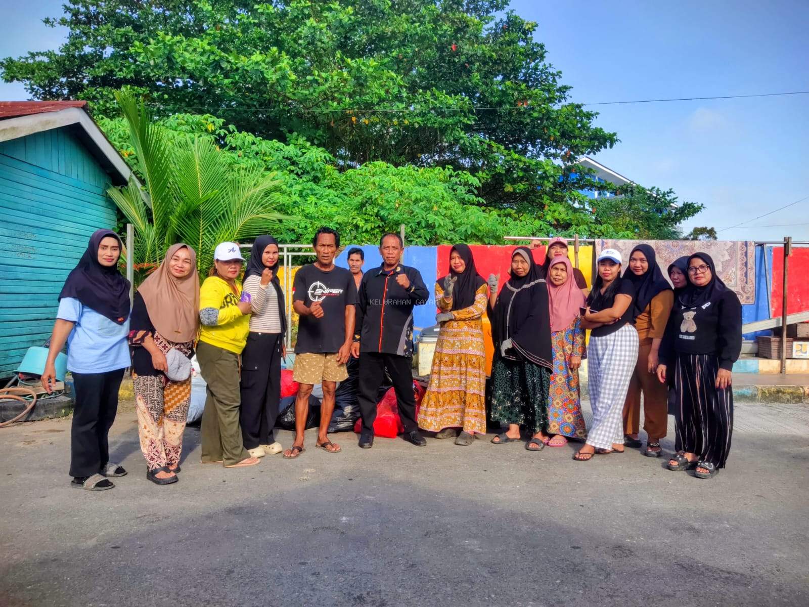 Giat Kerja Bakti Warga Bersihkan Lingkungan di RT 03, RT 05, dan RT 06 Kelurahan Gayam